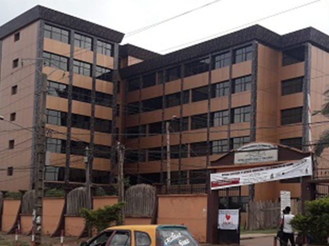 Bâtiment administratif ENSTP (Yaoundé – Cameroun)